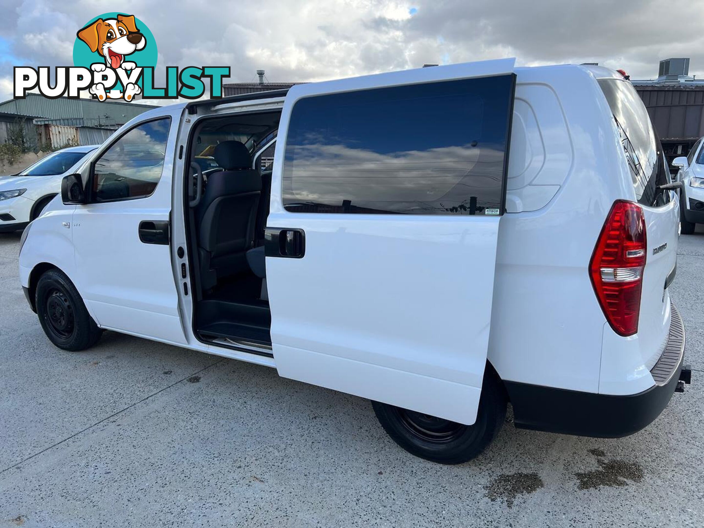 2014 HYUNDAI ILOAD CREW TQ MY15 COMMERCIAL, 4 DOORS, 6 SEATS
