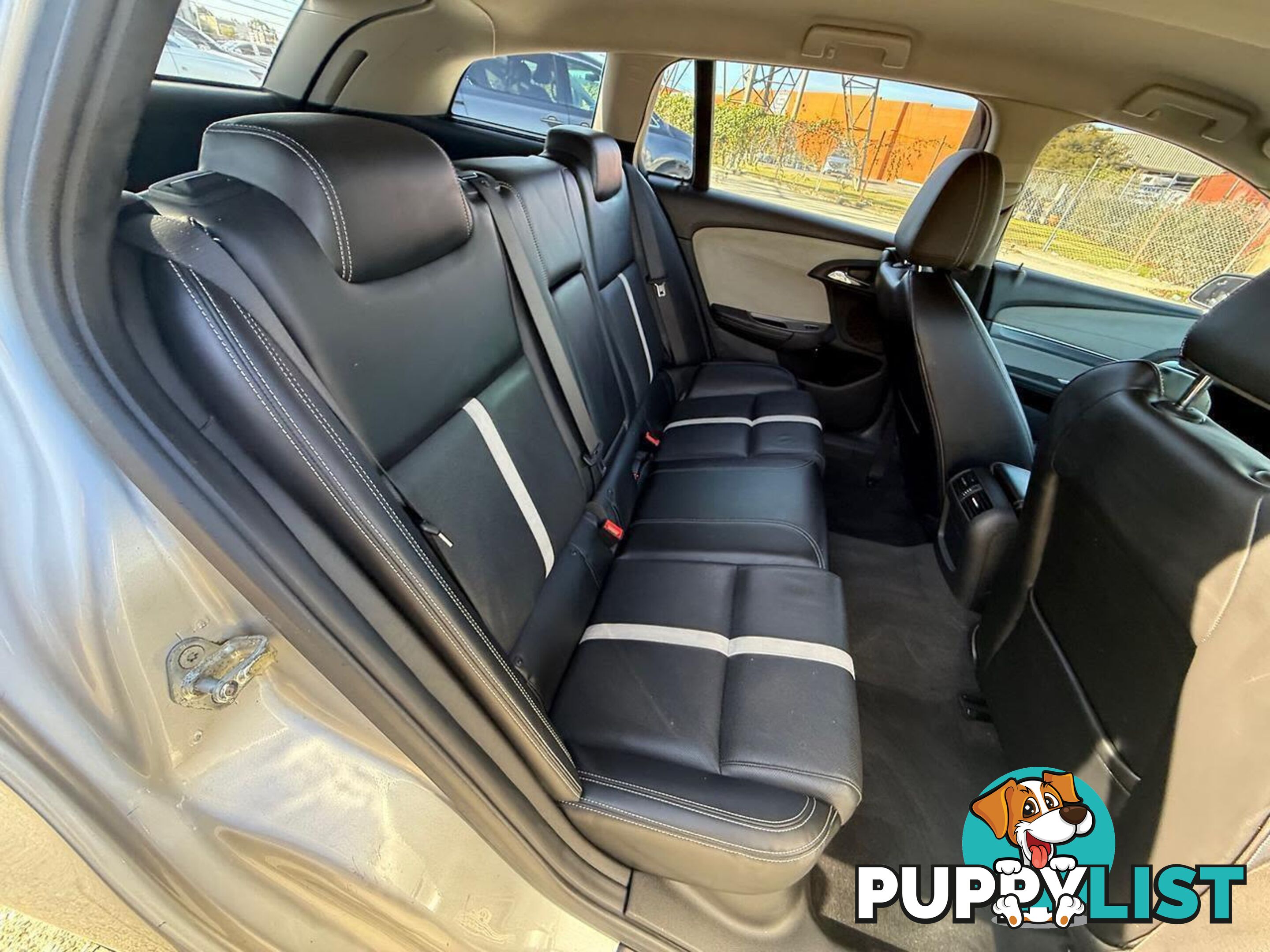 2015 HOLDEN CALAIS  VF II WAGON, 4 DOORS, 5 SEATS
