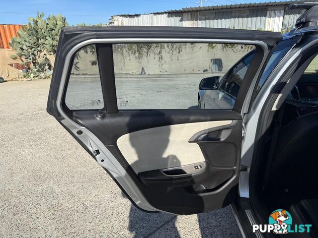 2015 HOLDEN CALAIS  VF II WAGON, 4 DOORS, 5 SEATS