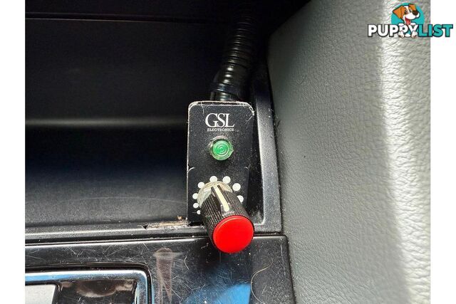 2012 HOLDEN UTE SV6 THUNDER R  UTE TRAY, 2 DOORS, 2 SEATS