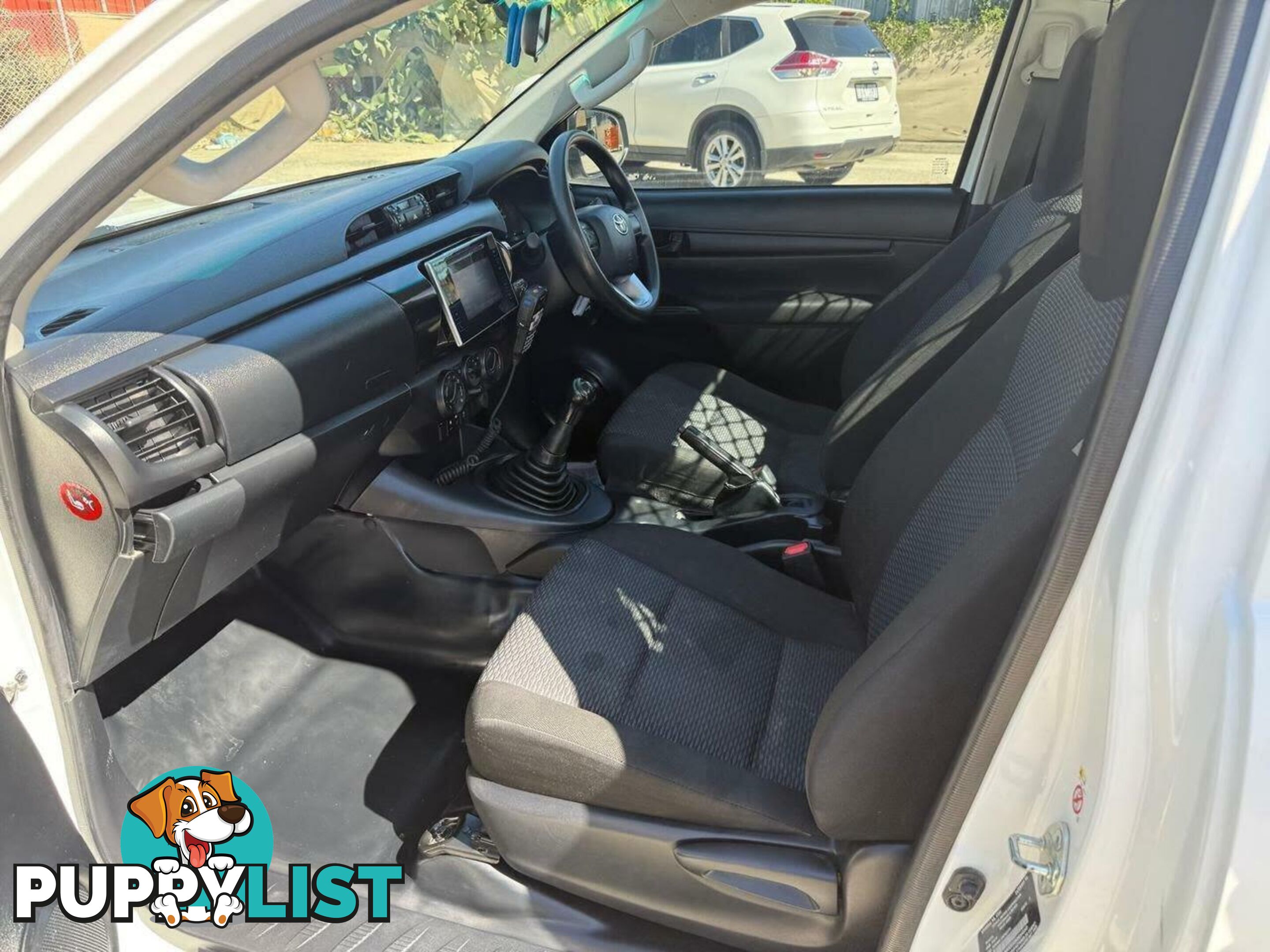 2019 TOYOTA HILUX WORKMATE GUN122R MY19 UTE TRAY, 2 DOORS, 2 SEATS