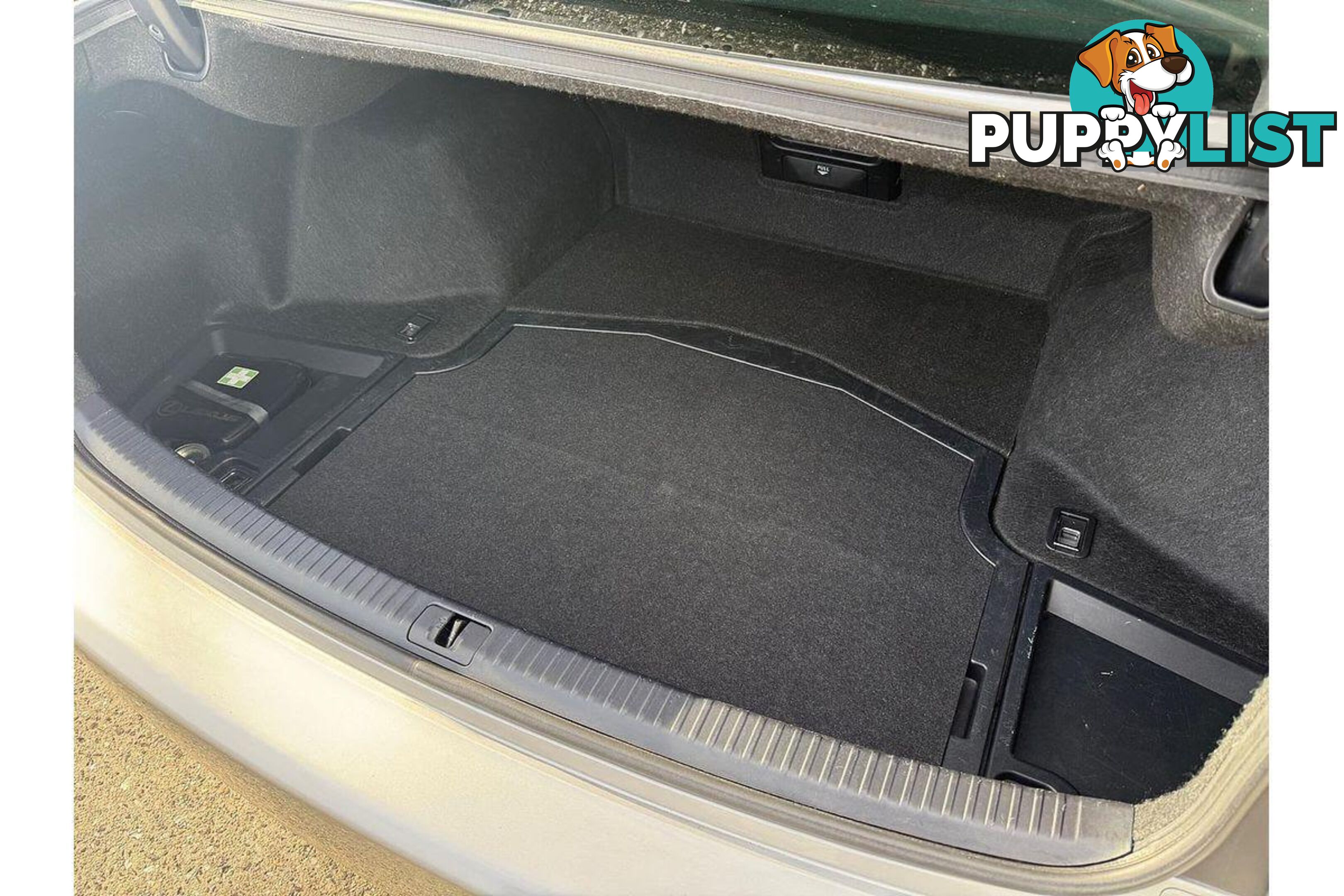 2011 LEXUS IS IS250 PRESTIGE R  SEDAN, 4 DOORS, 5 SEATS