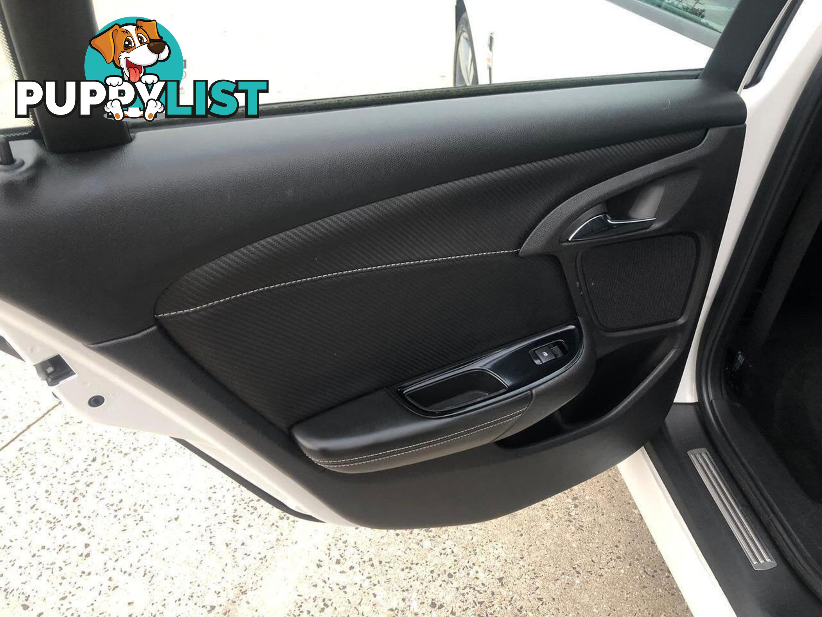 2015 HOLDEN COMMODORE SV6 VF II SEDAN, 4 DOORS, 5 SEATS