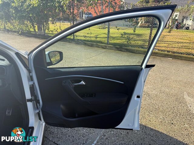 2017 VOLKSWAGEN POLO GTI 6R MY17 HATCH, 5 DOORS, 5 SEATS