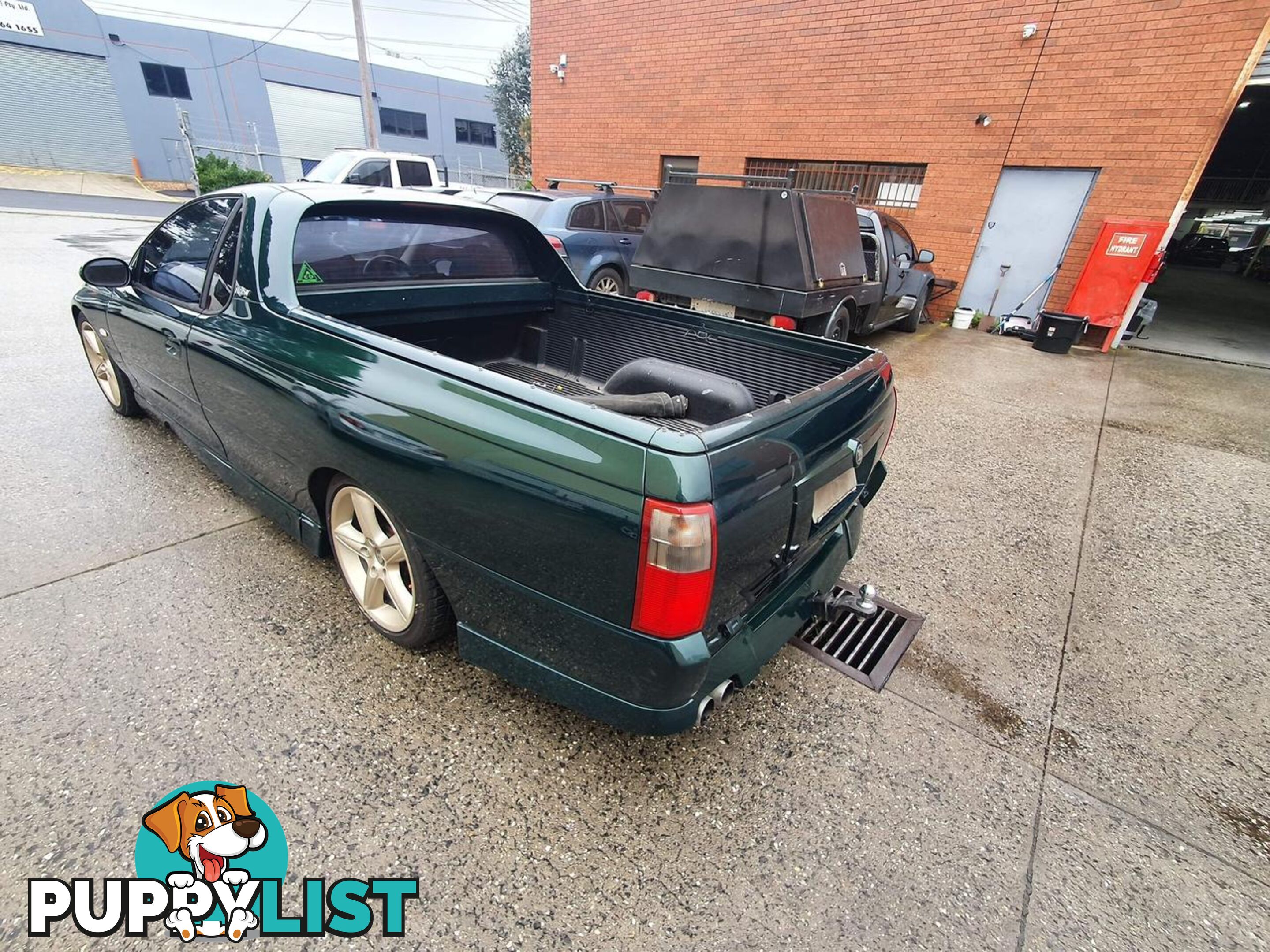 2002 HSV MALOO  VUII UTE TRAY, 2 DOORS, 2 SEATS