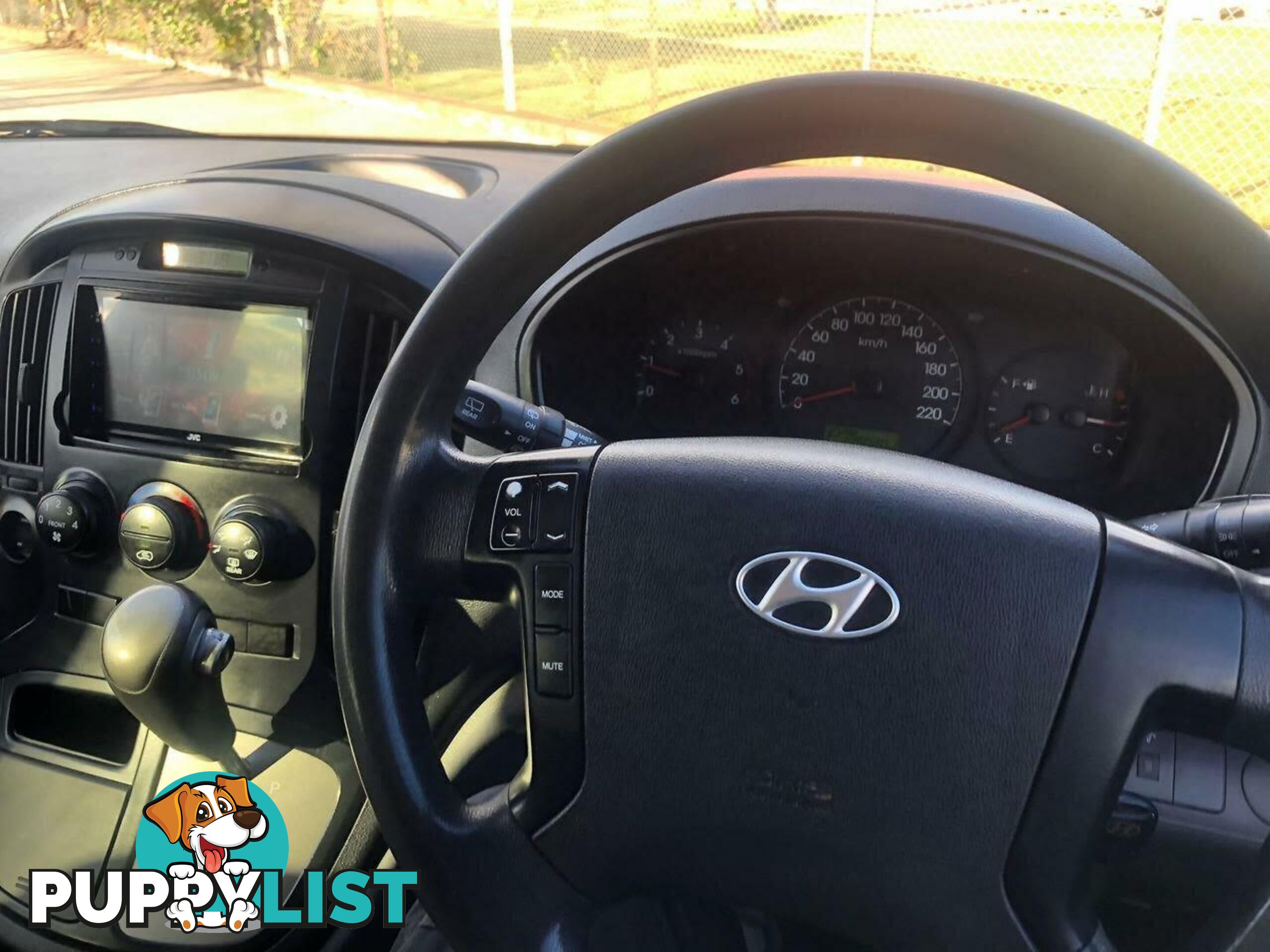 2013 HYUNDAI ILOAD  TQ MY14 COMMERCIAL, 4 DOORS, 3 SEATS