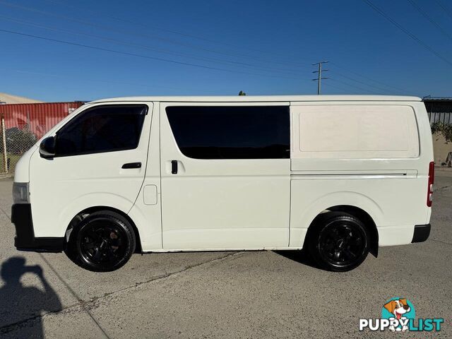 2013 TOYOTA HIACE   -