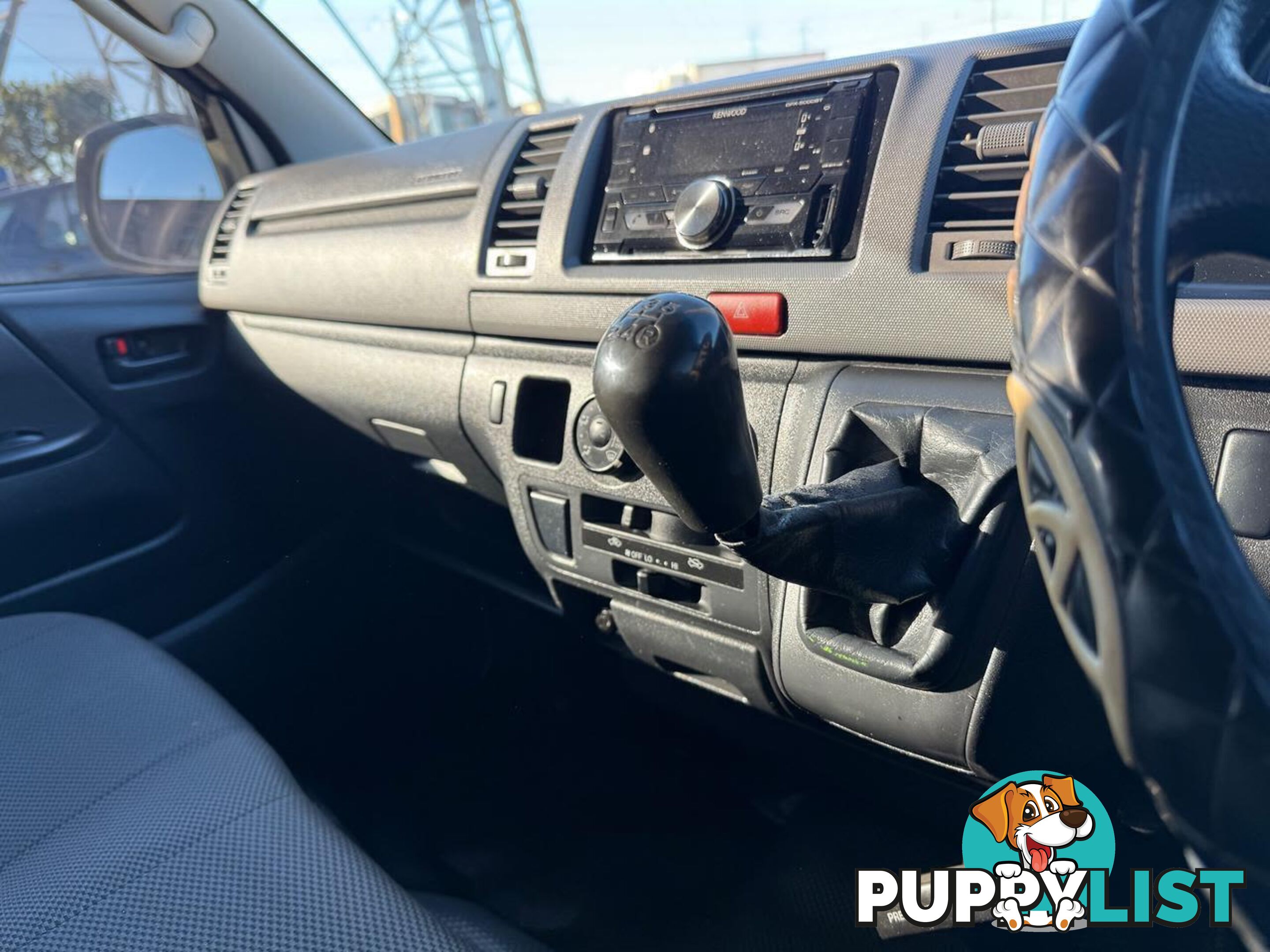 2013 TOYOTA HIACE   -