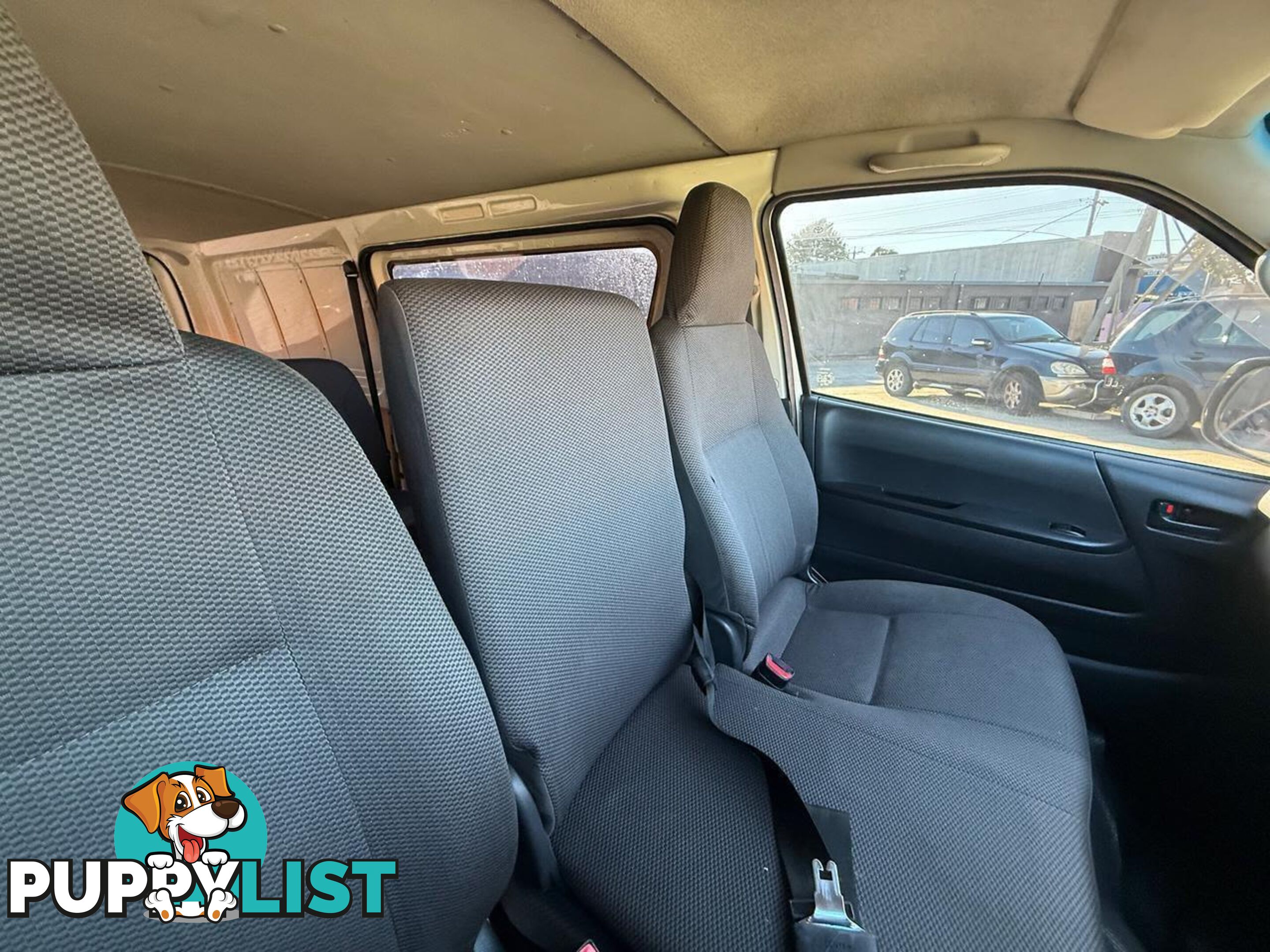 2013 TOYOTA HIACE   -
