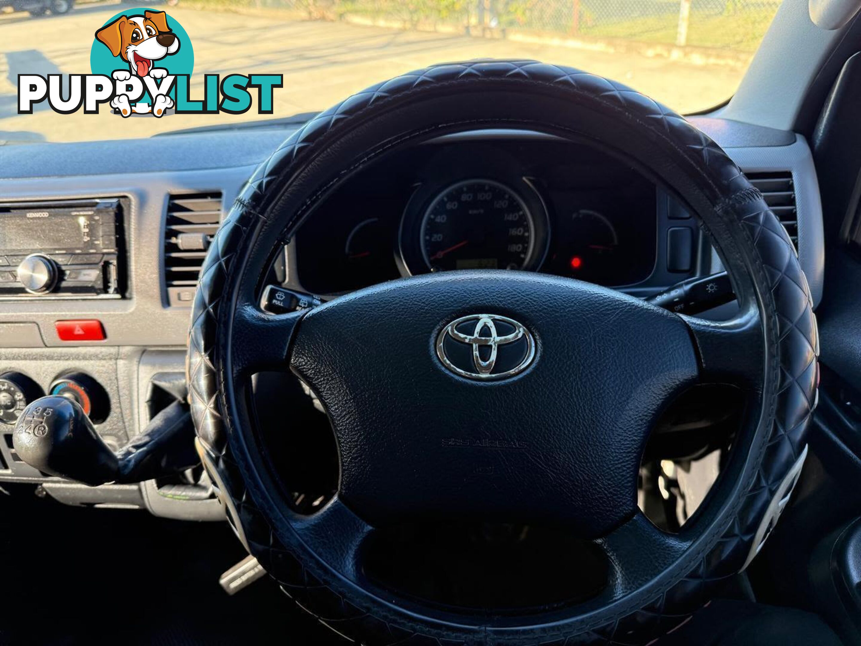 2013 TOYOTA HIACE   -