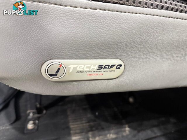 2013 TOYOTA HIACE   -