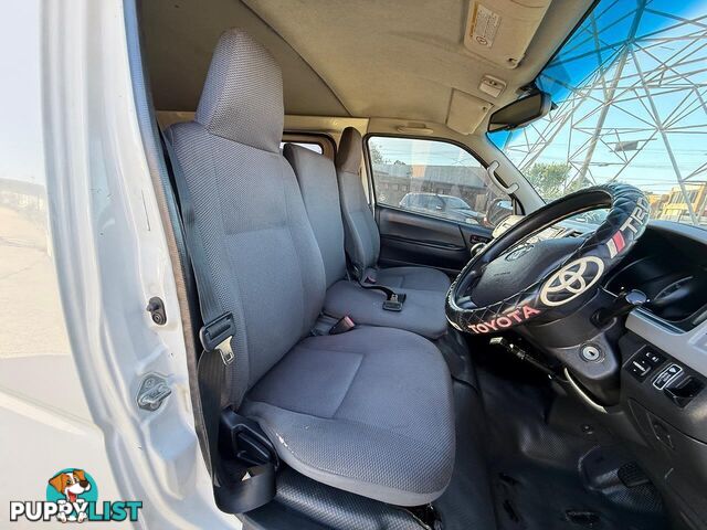 2013 TOYOTA HIACE   -