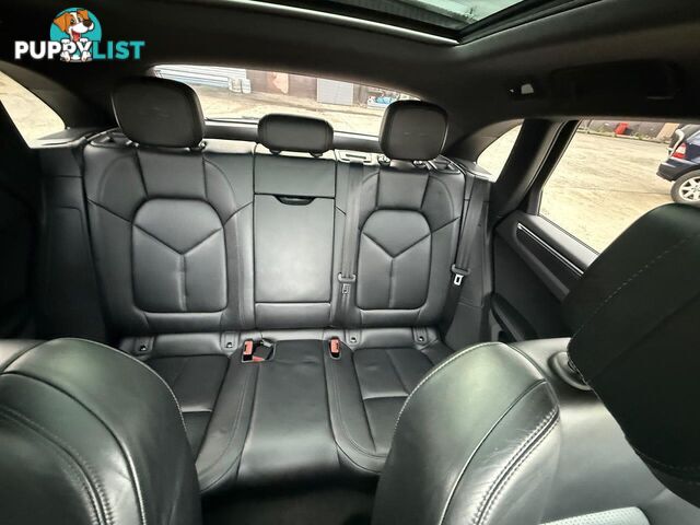 2017 PORSCHE MACAN GTS 95B MY18 SUV, 4 DOORS, 5 SEATS