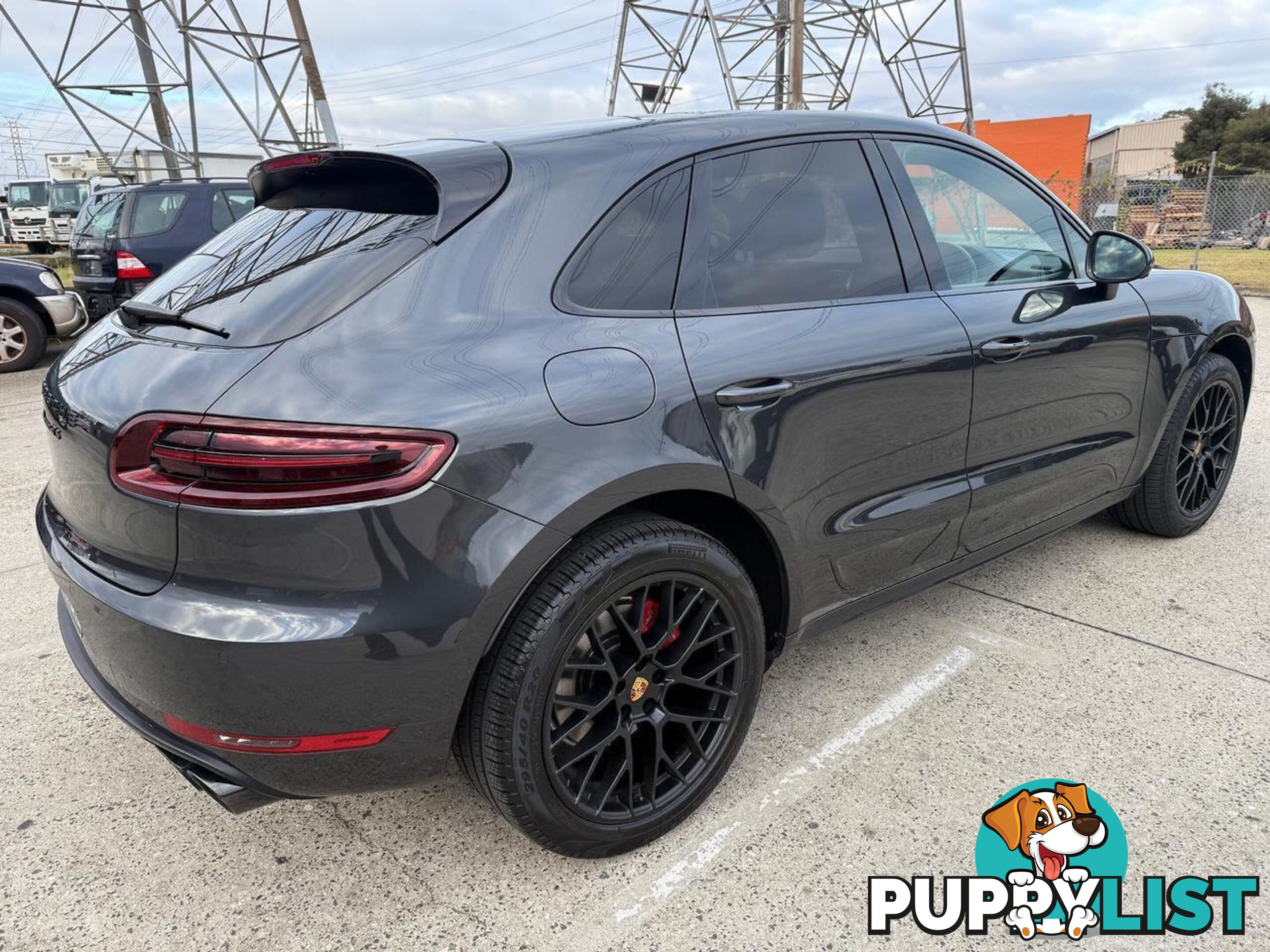 2017 PORSCHE MACAN GTS 95B MY18 SUV, 4 DOORS, 5 SEATS