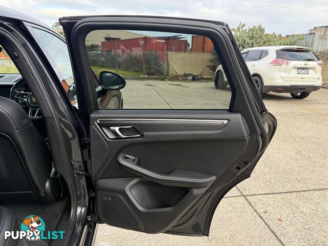 2017 PORSCHE MACAN GTS 95B MY18 SUV, 4 DOORS, 5 SEATS
