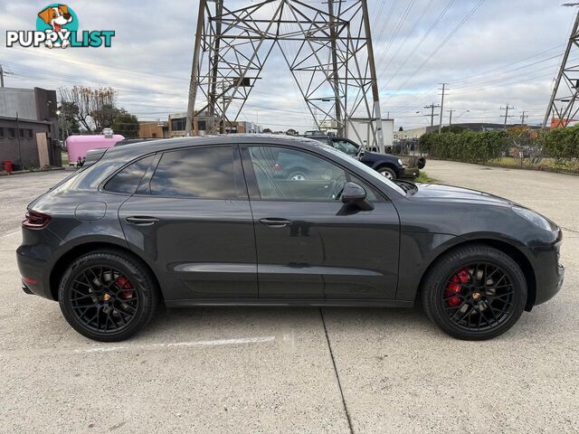 2017 PORSCHE MACAN GTS 95B MY18 SUV, 4 DOORS, 5 SEATS