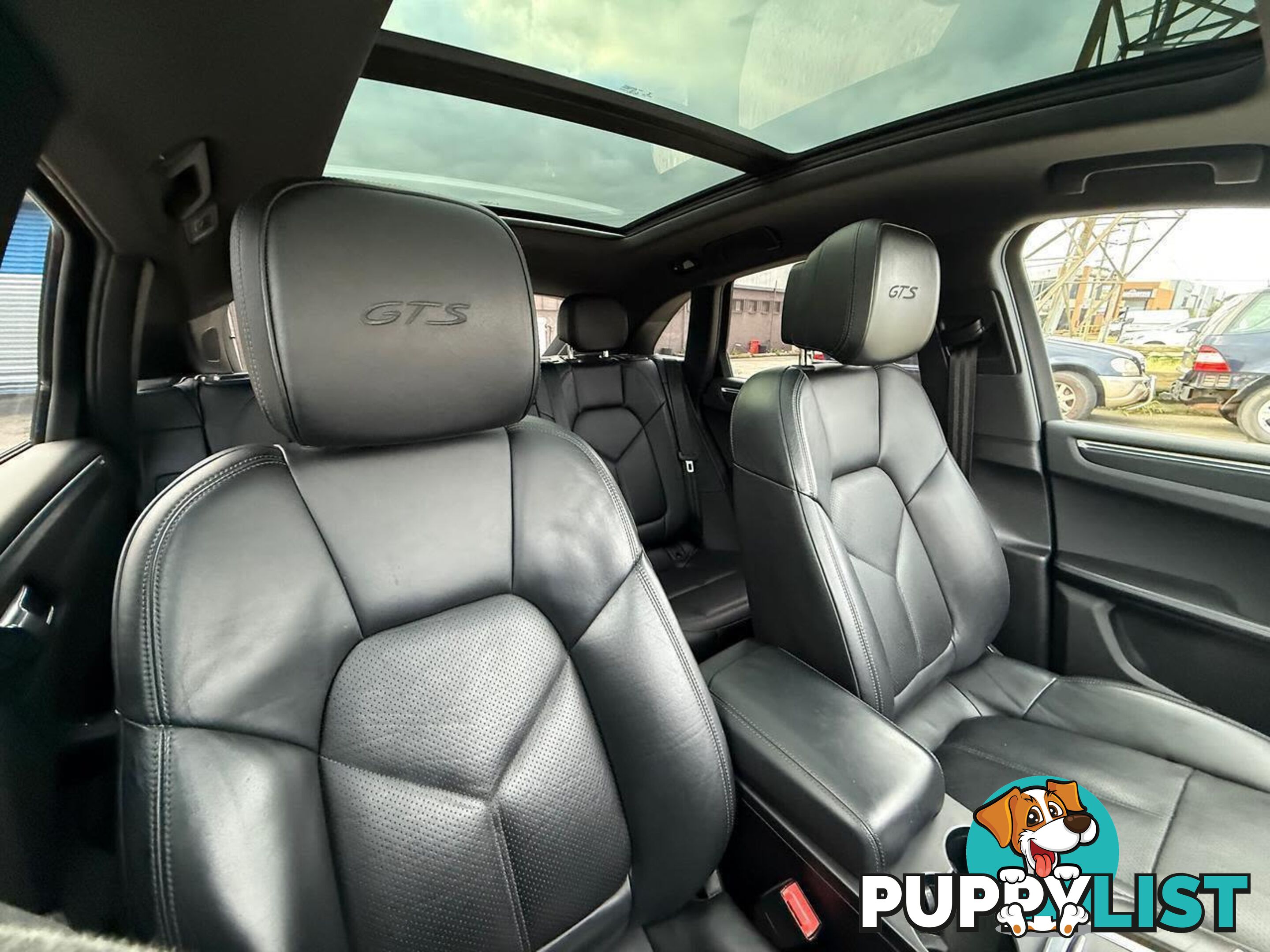 2017 PORSCHE MACAN GTS 95B MY18 SUV, 4 DOORS, 5 SEATS
