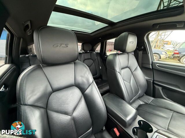 2017 PORSCHE MACAN GTS 95B MY18 SUV, 4 DOORS, 5 SEATS