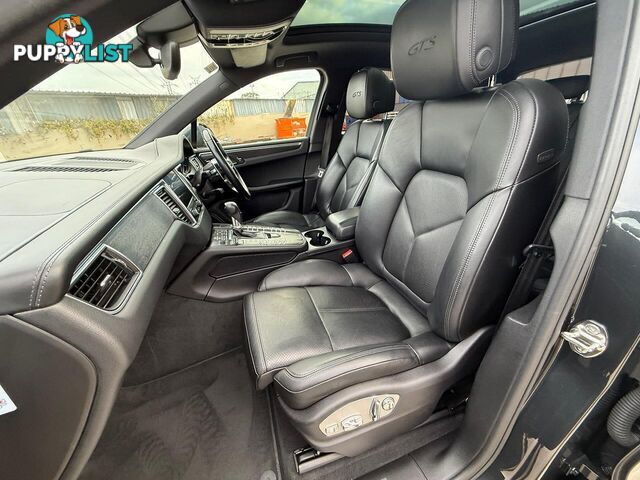 2017 PORSCHE MACAN GTS 95B MY18 SUV, 4 DOORS, 5 SEATS