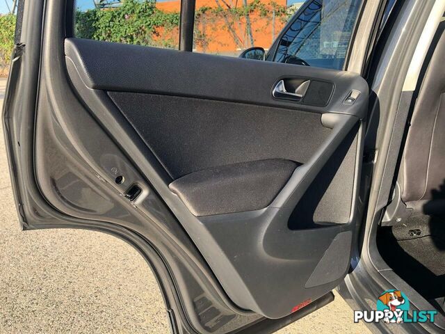 2011 VOLKSWAGEN TIGUAN 125 TSI 5NC MY11 SUV, 4 DOORS, 5 SEATS