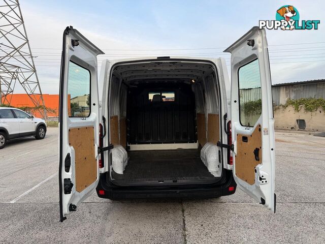 2017 RENAULT MASTER LOW ROOF SWB AMT  -