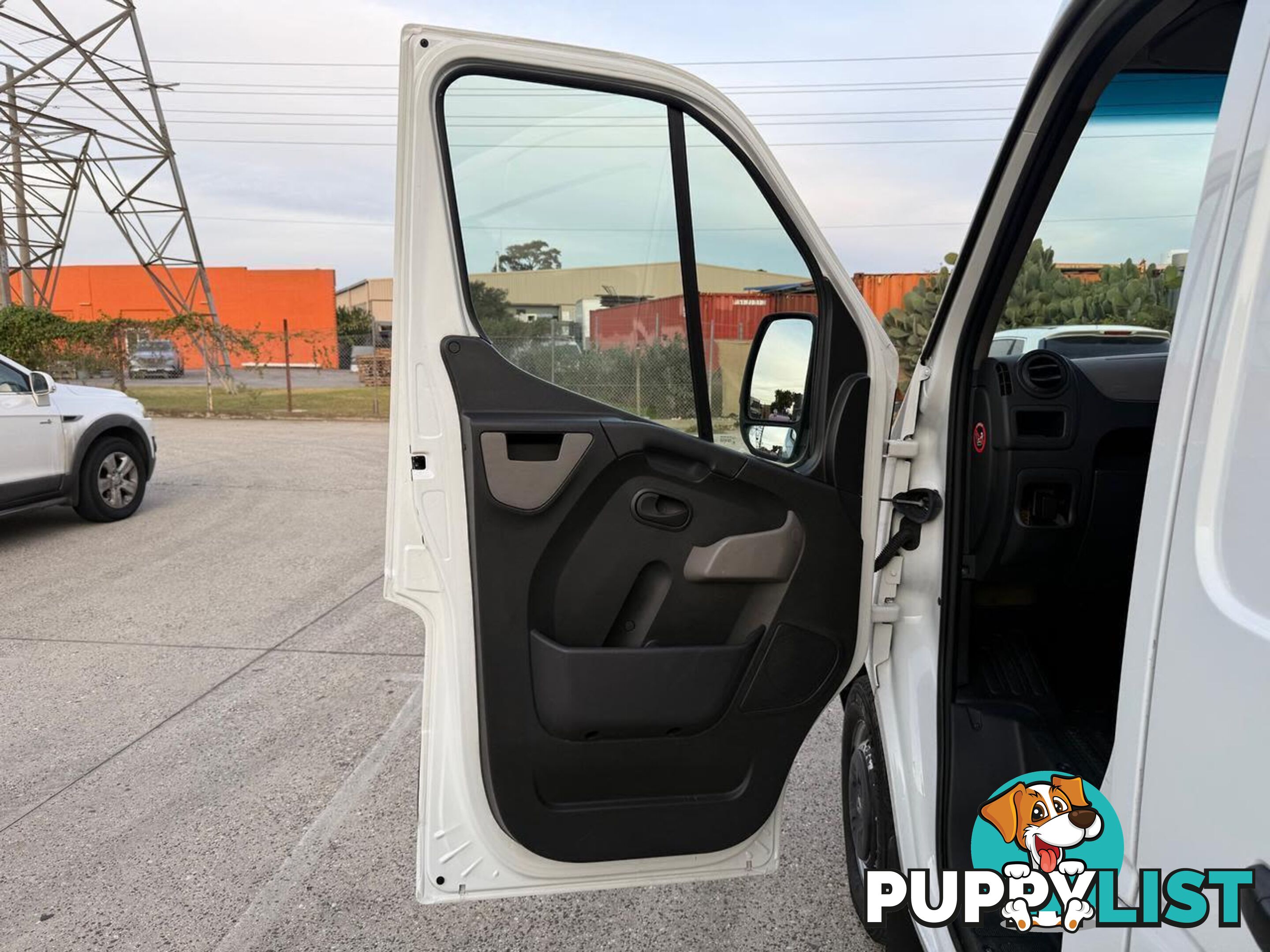 2017 RENAULT MASTER LOW ROOF SWB AMT  -