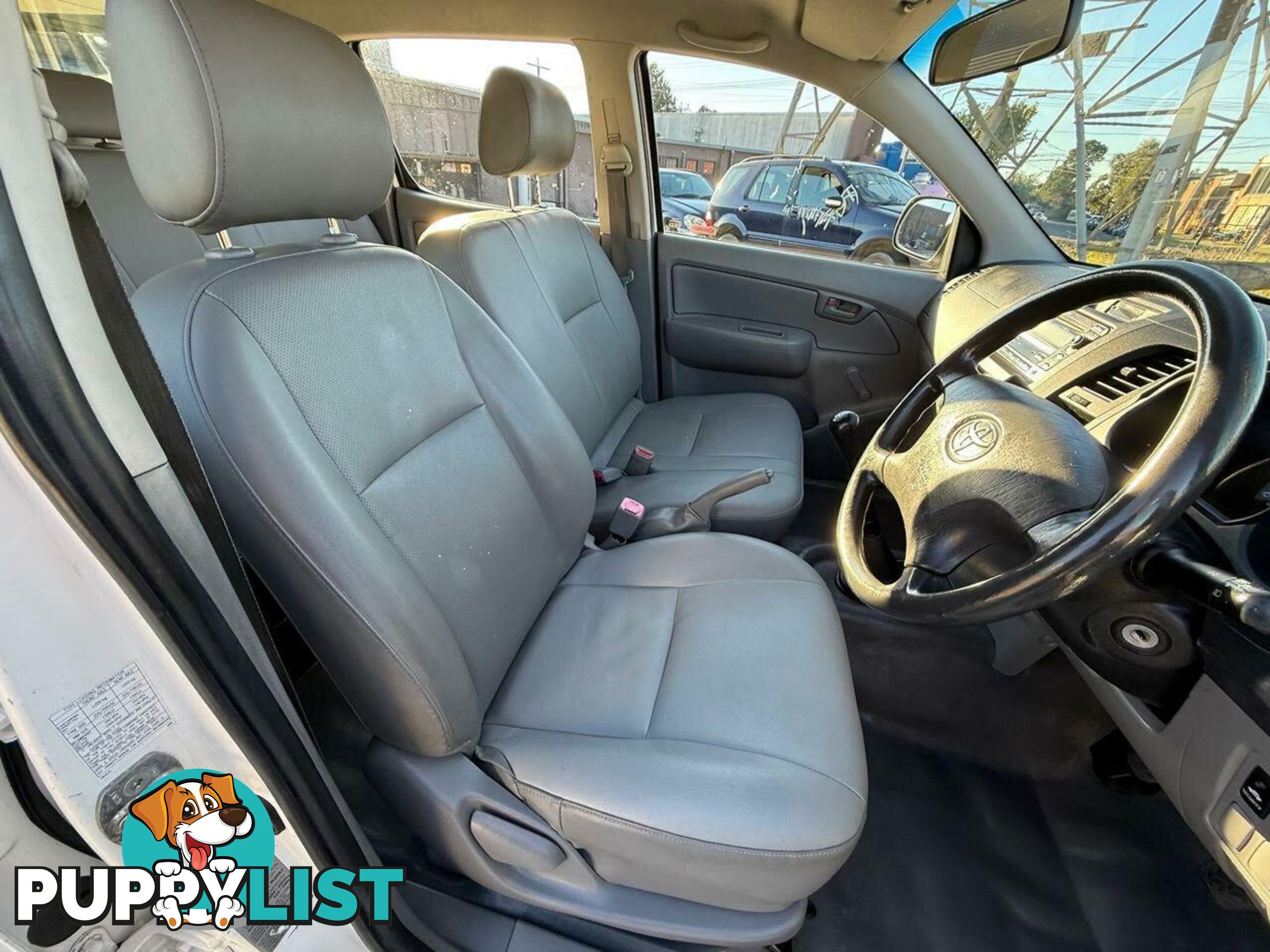 2010 TOYOTA HILUX WORKMATE TGN16R 09 UPGRADE UTE TRAY, 4 DOORS, 5 SEATS