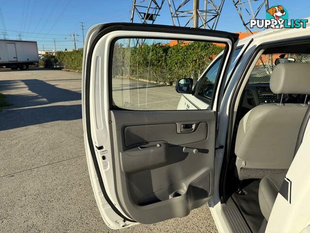 2010 TOYOTA HILUX WORKMATE TGN16R 09 UPGRADE UTE TRAY, 4 DOORS, 5 SEATS