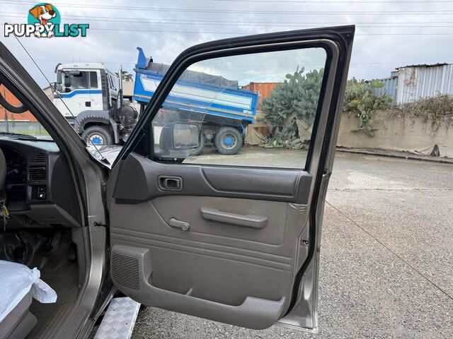2003 NISSAN PATROL DX (4X4) GU UTE TRAY, 2 DOORS, 3 SEATS