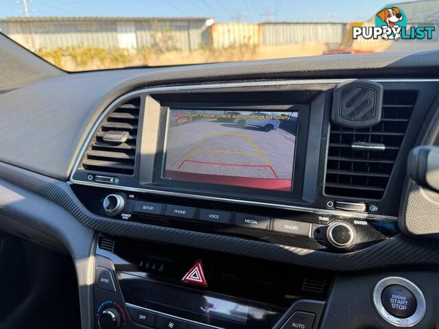 2018 HYUNDAI ELANTRA SR TURBO (RED) AD MY18 SEDAN, 4 DOORS, 5 SEATS