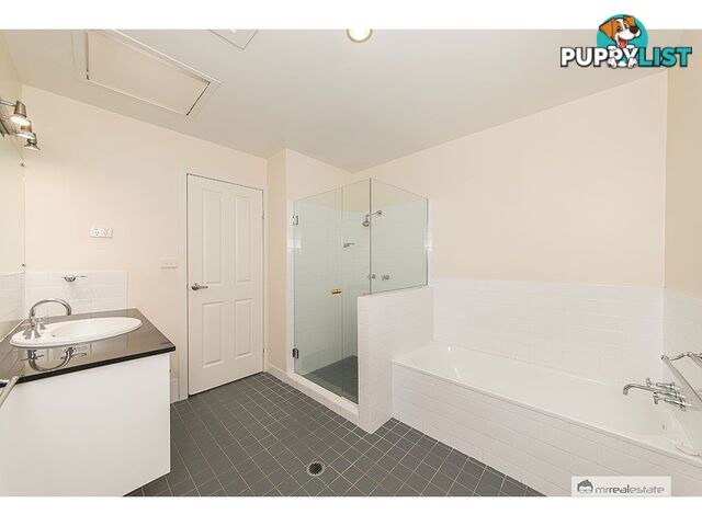 8 Herley Street The Range QLD 4700