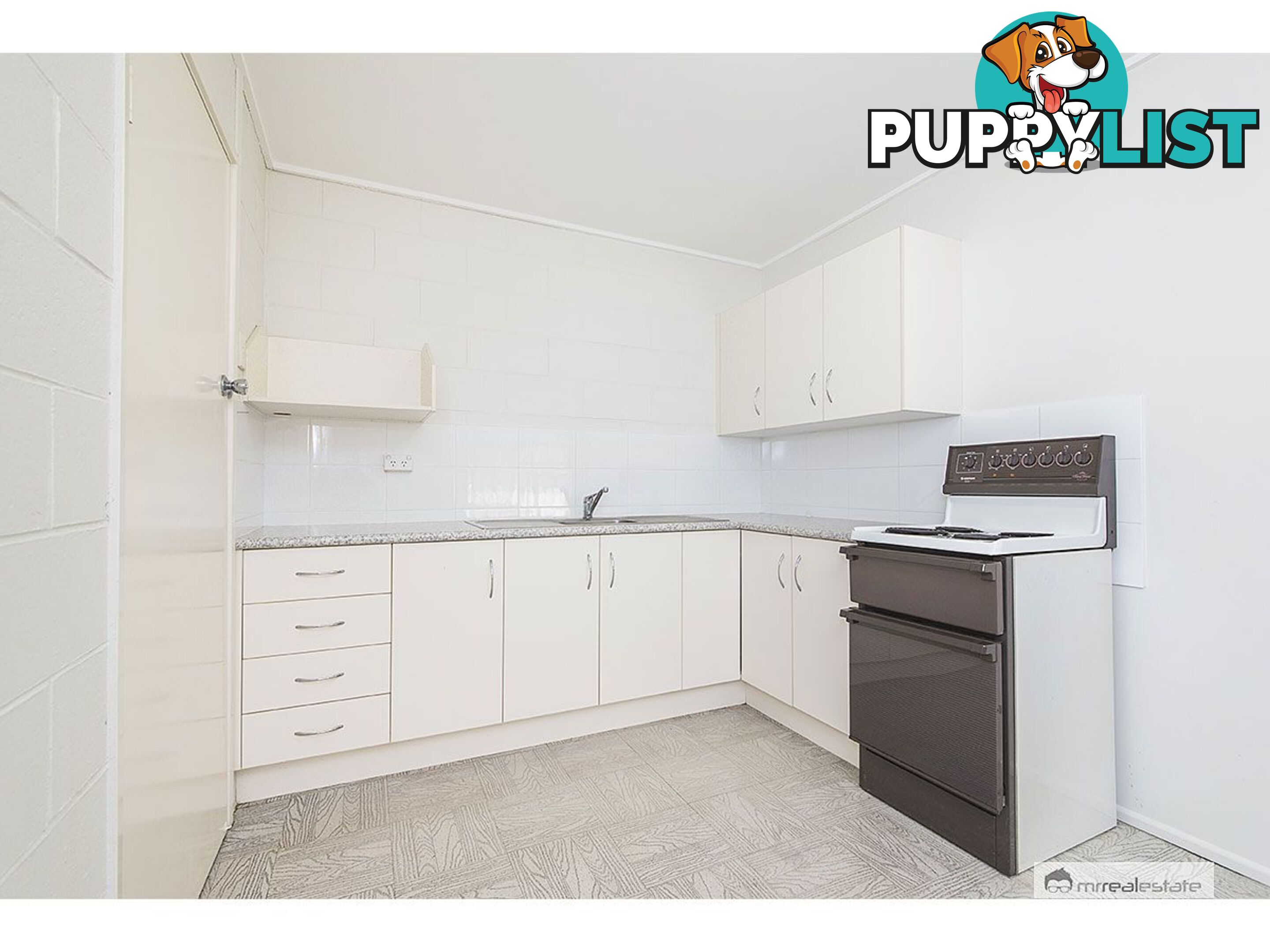 Unit 4 2 Whitman Street Park Avenue QLD 4701