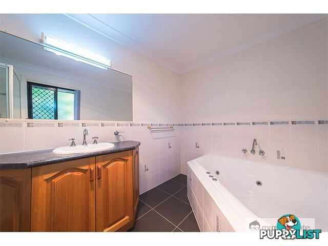 10 Cobble Court Norman Gardens QLD 4701