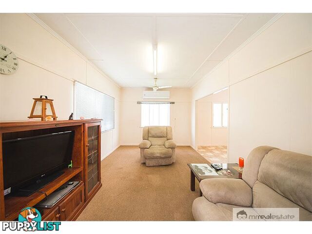 11 Thomasson Street Park Avenue QLD 4701