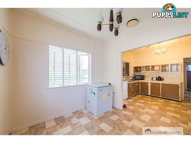 11 Thomasson Street Park Avenue QLD 4701