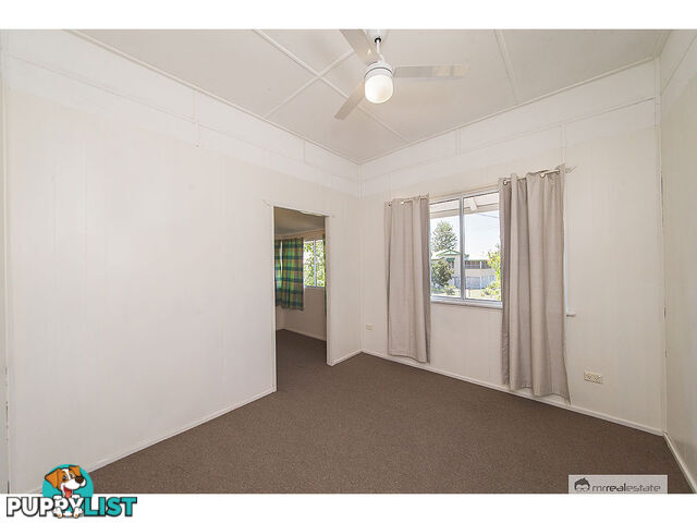 4 Tung Yeen Street Park Avenue QLD 4701