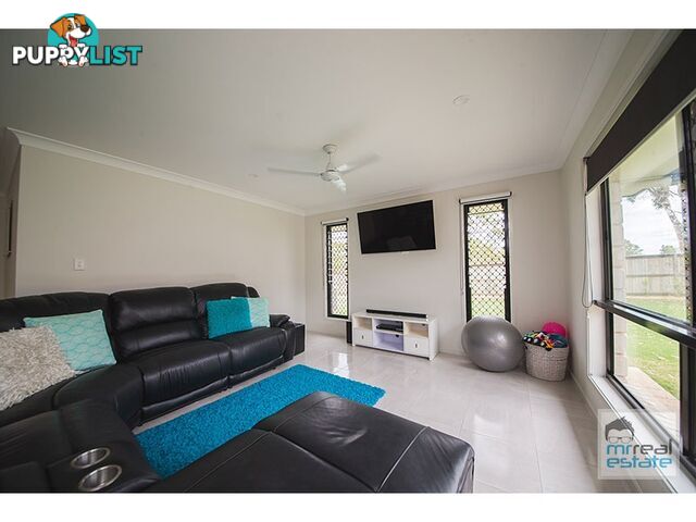 8 Belbowrie Avenue Norman Gardens QLD 4701