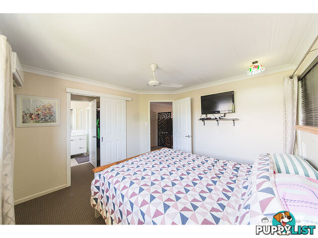 4 Waratah Court Norman Gardens QLD 4701