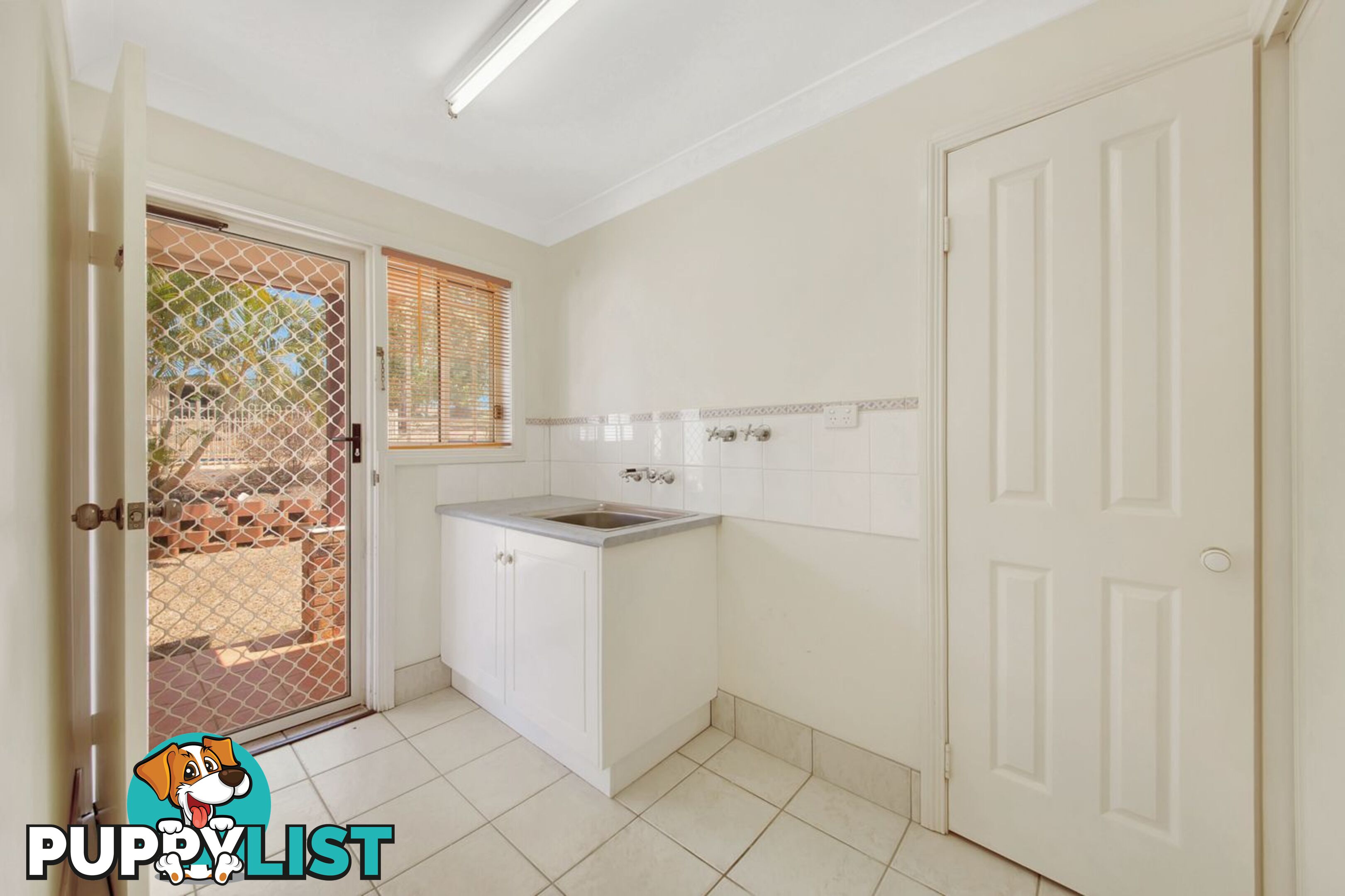 79 Angela Road Rockyview QLD 4701