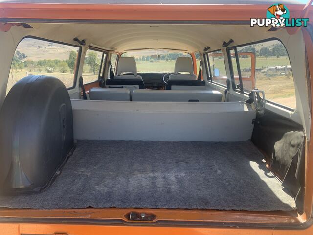 1976 Volkswagen Kombi Van Manual
