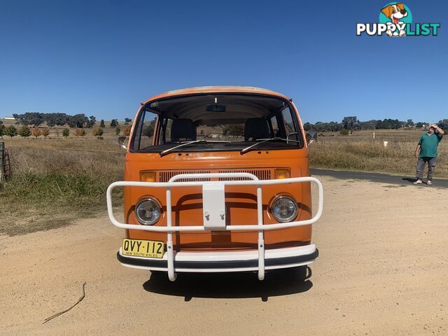 1976 Volkswagen Kombi Van Manual