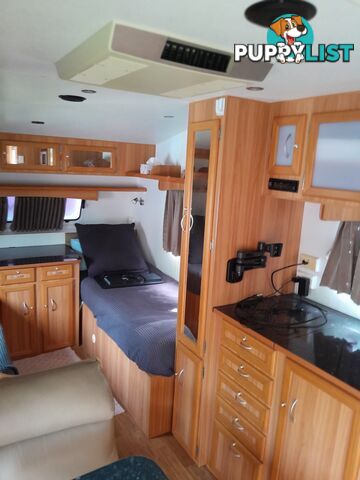 2012 Windsor GENESIS 581S