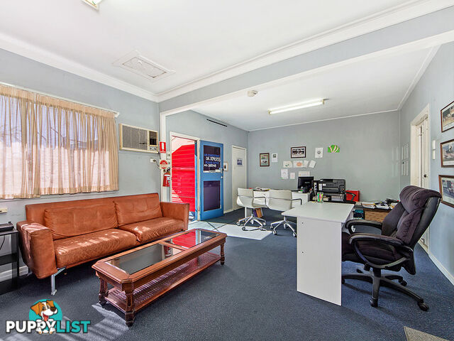 218 Brisbane Street WEST IPSWICH QLD 4305