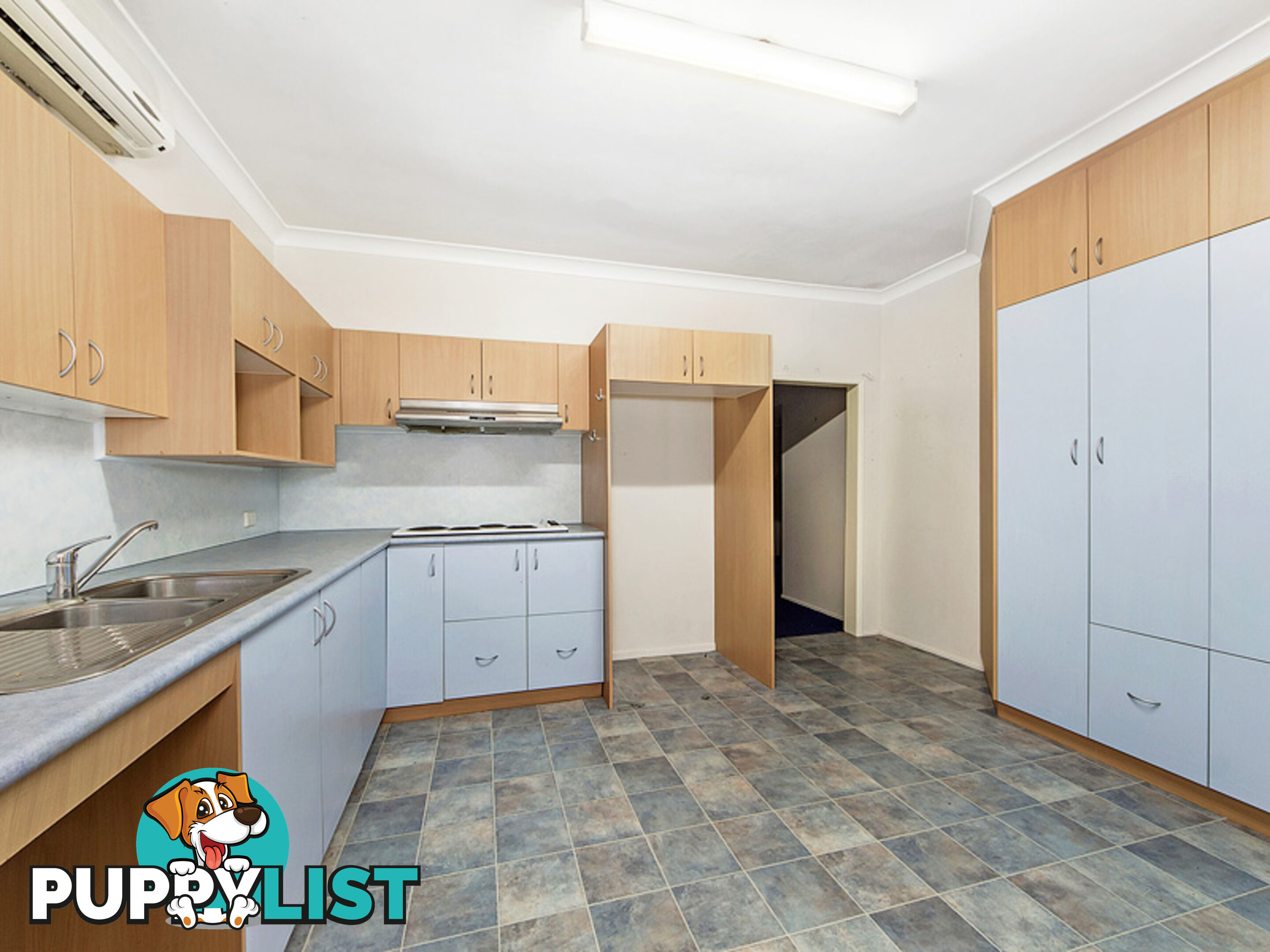 218 Brisbane Street WEST IPSWICH QLD 4305