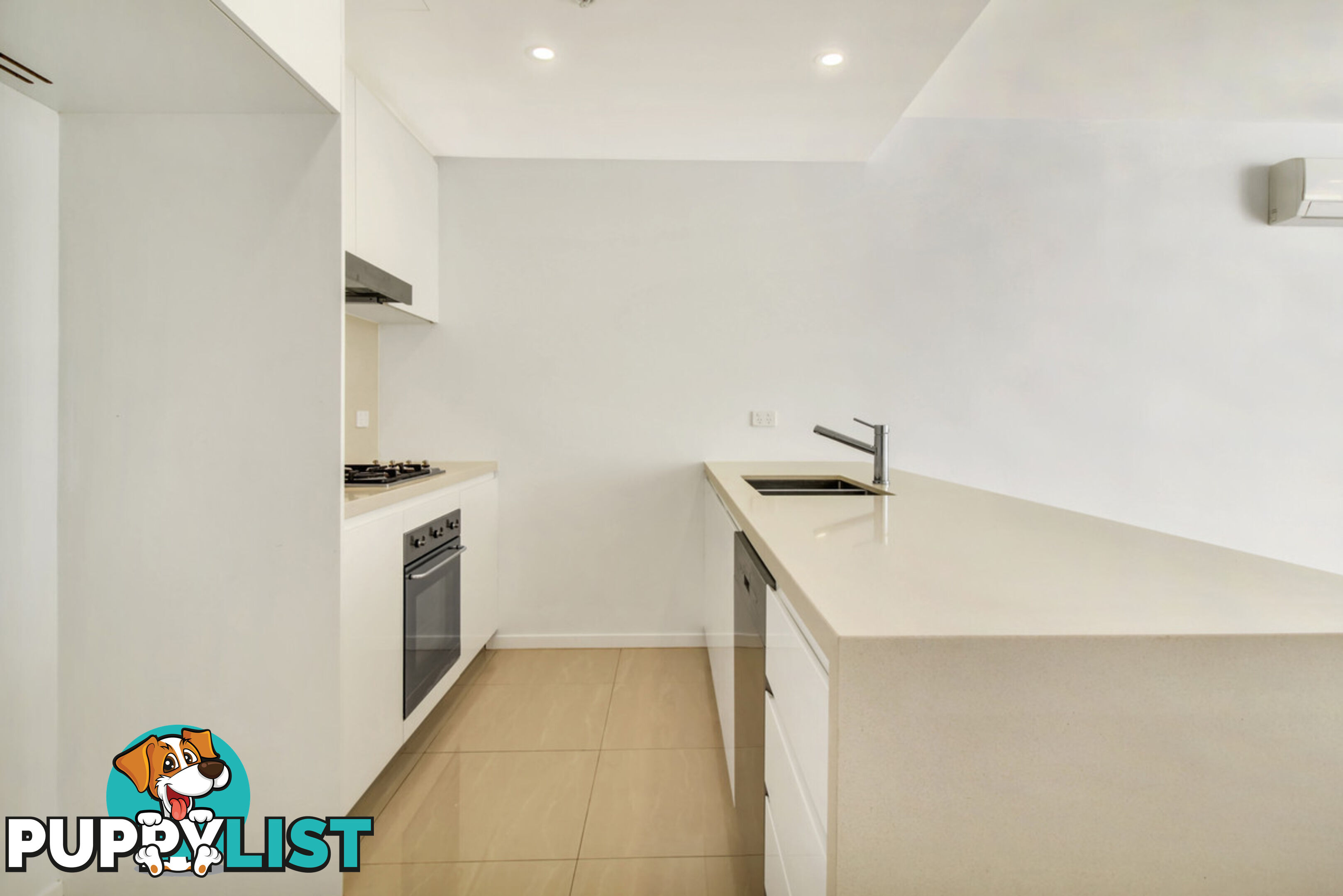 705 30 Burelli Street Wollongong NSW 2500