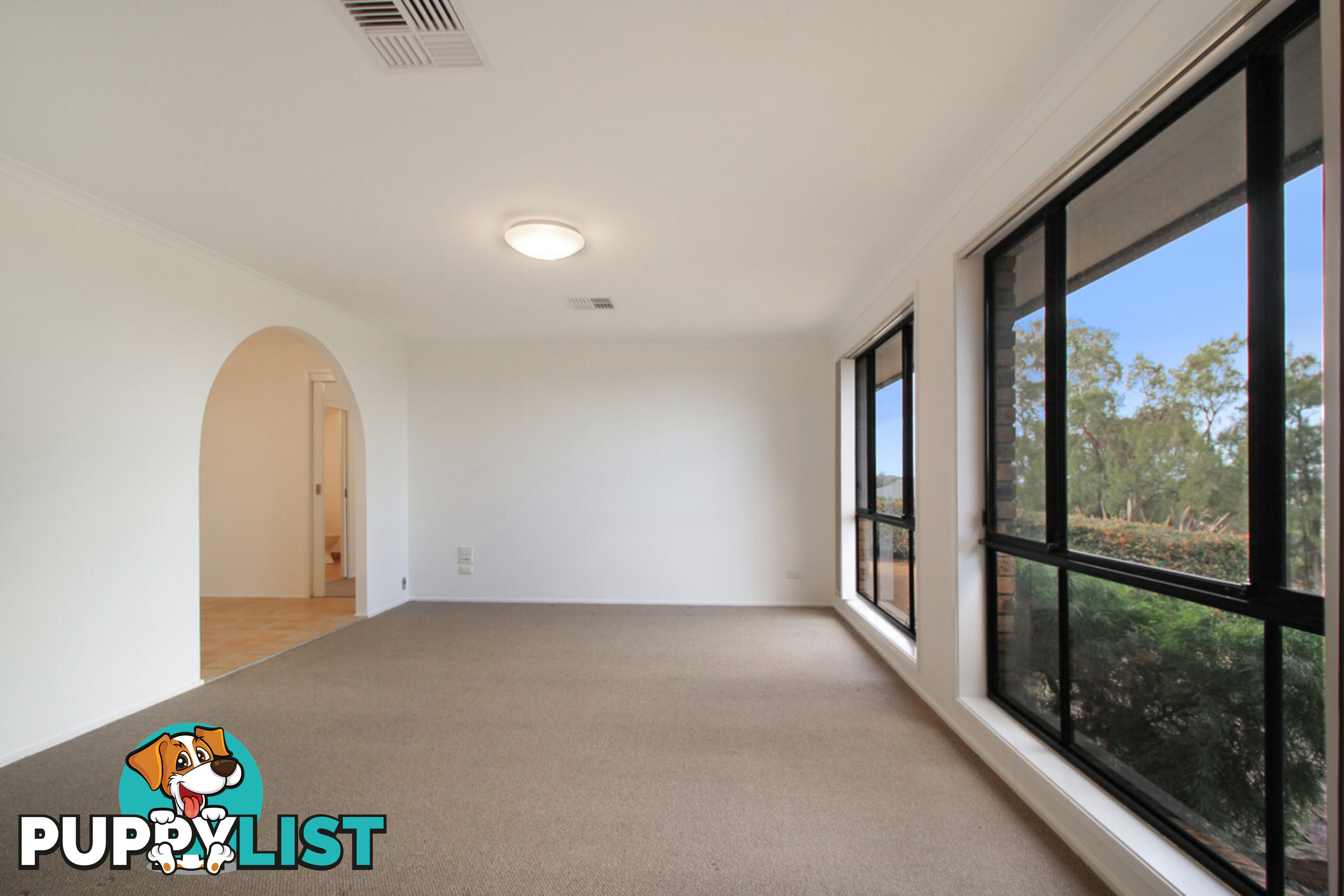 123 Derribong Drive Cordeaux Heights NSW 2526