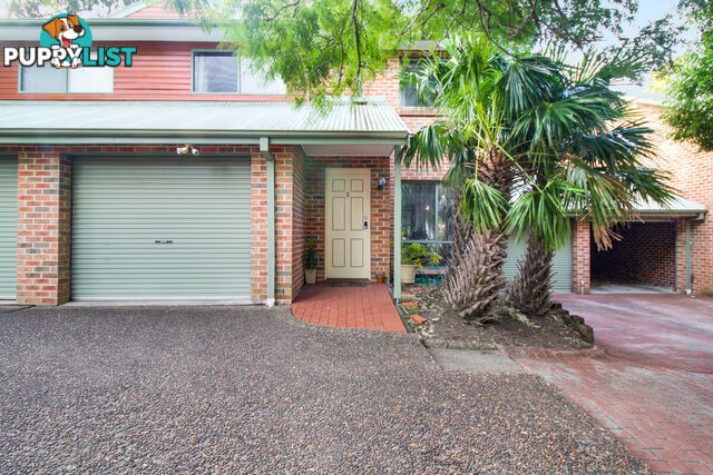 Room 1 of 2 17 Falder Place Keiraville NSW 2500