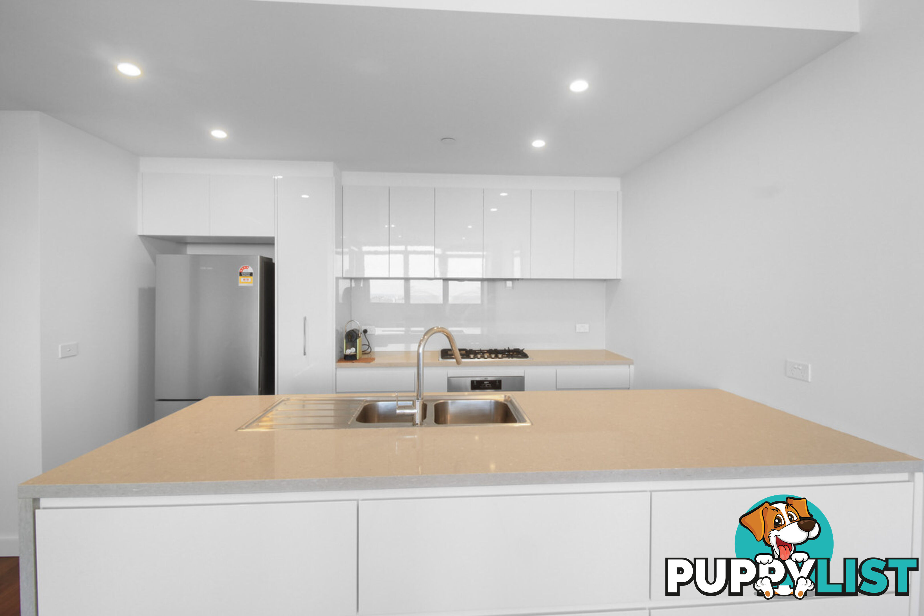 904 10 Regent Street Wollongong NSW 2500