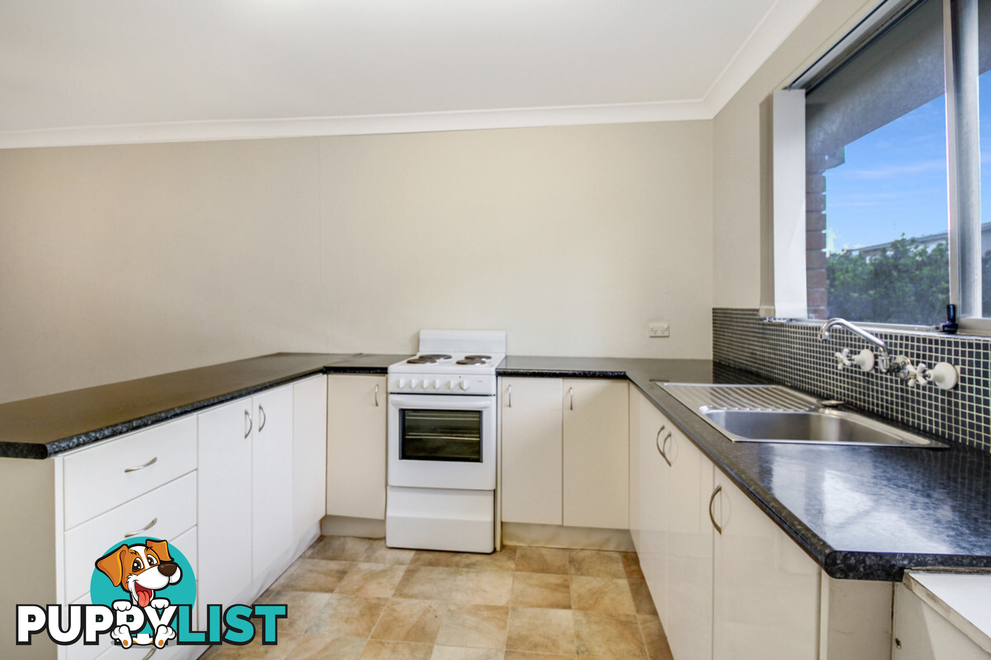 6 30 The Avenue Corrimal NSW 2518