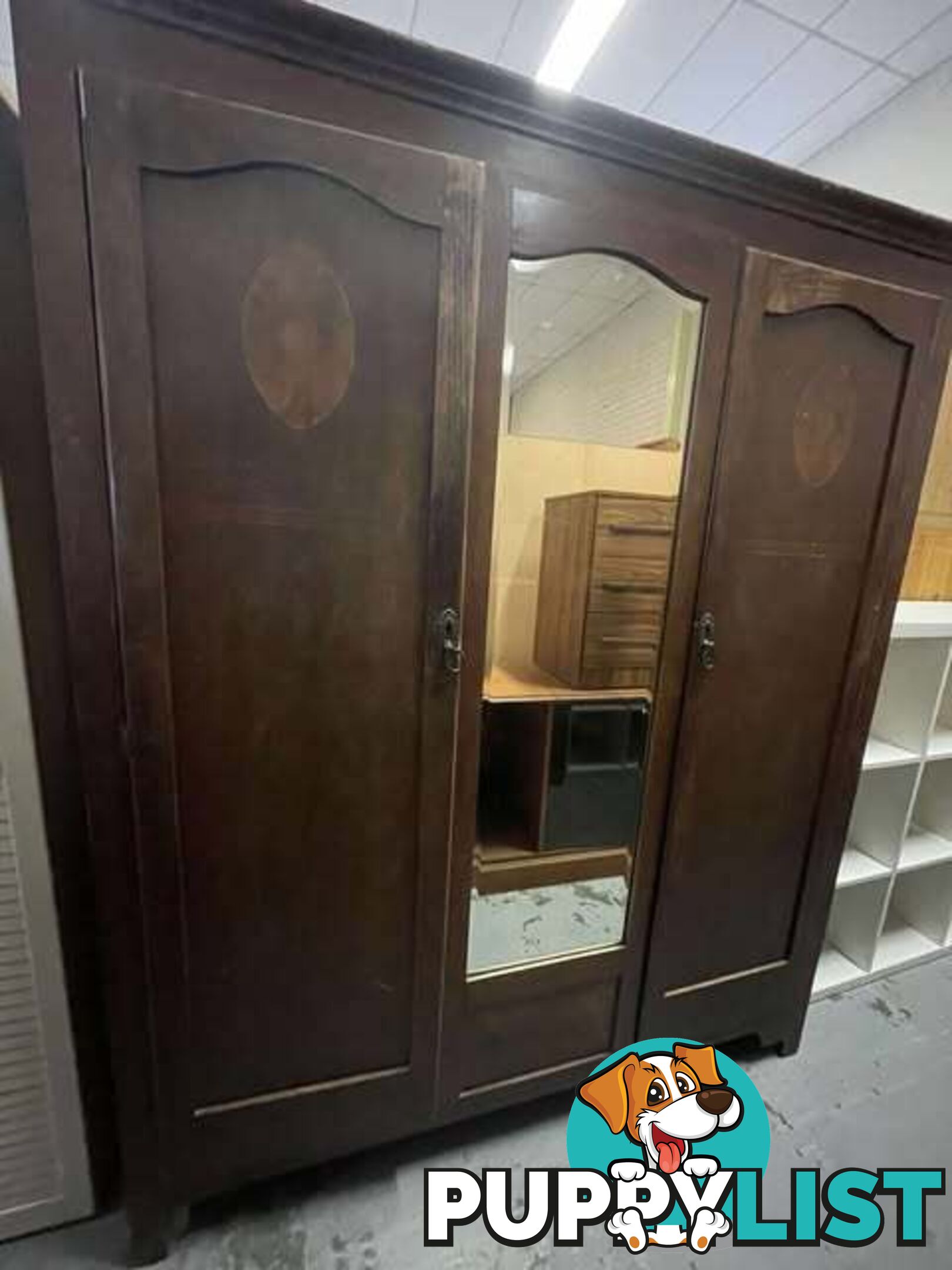 Vintage Wardrobe with Bevelled Mirror - Embleton,Perth
